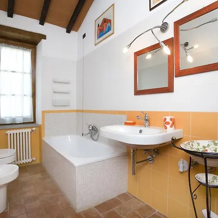 Farm stay Agriturismo Il Cucciolo *
